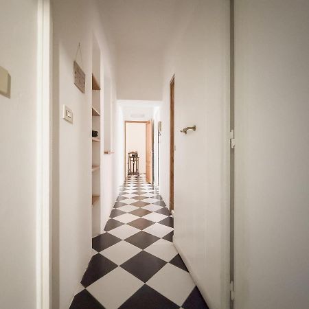 Domus Sant'Elena 2 Apartment Rome Exterior photo