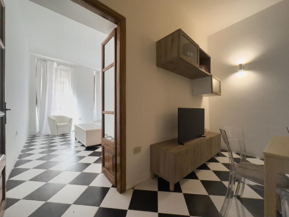 Domus Sant'Elena 2 Apartment Rome Exterior photo