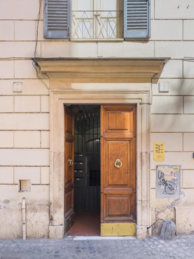 Domus Sant'Elena 2 Apartment Rome Exterior photo