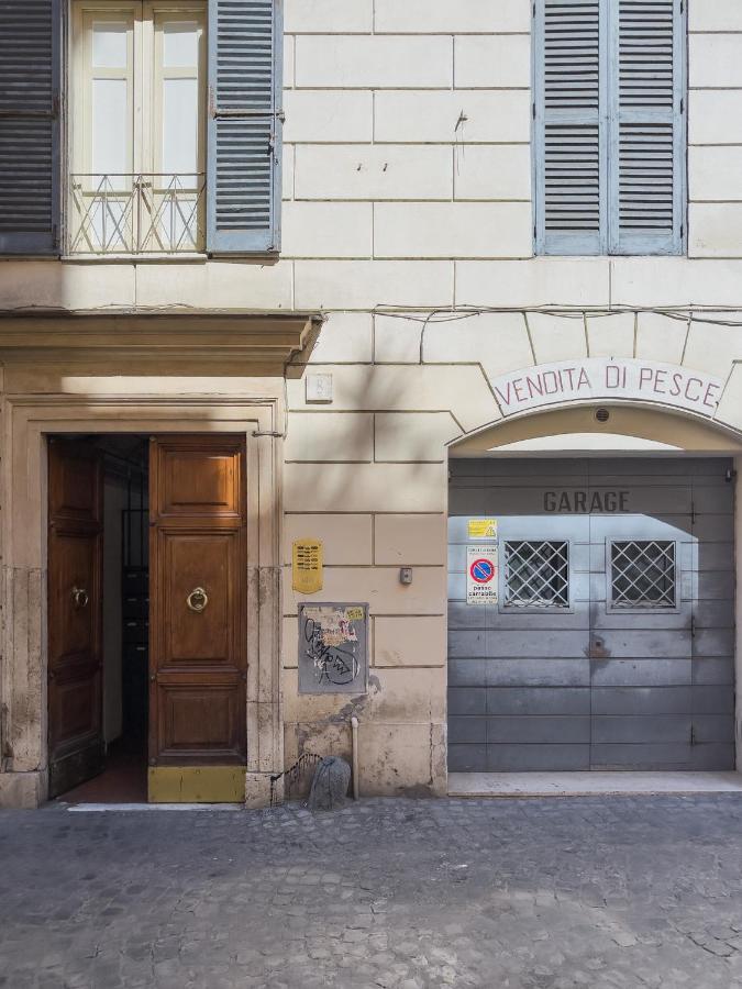 Domus Sant'Elena 2 Apartment Rome Exterior photo