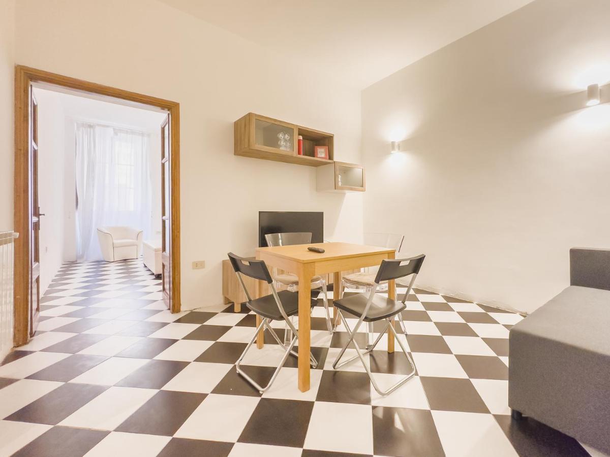 Domus Sant'Elena 2 Apartment Rome Exterior photo
