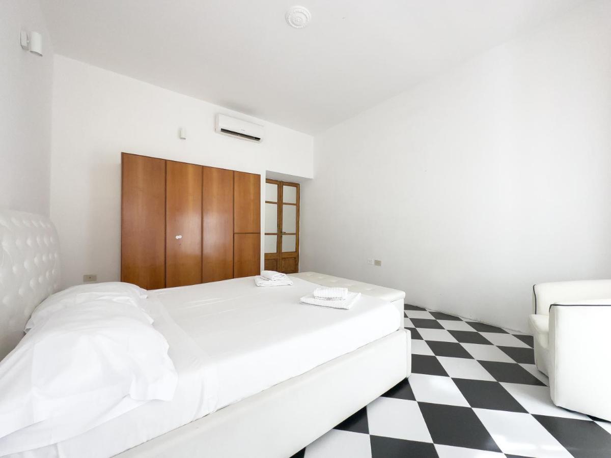 Domus Sant'Elena 2 Apartment Rome Exterior photo