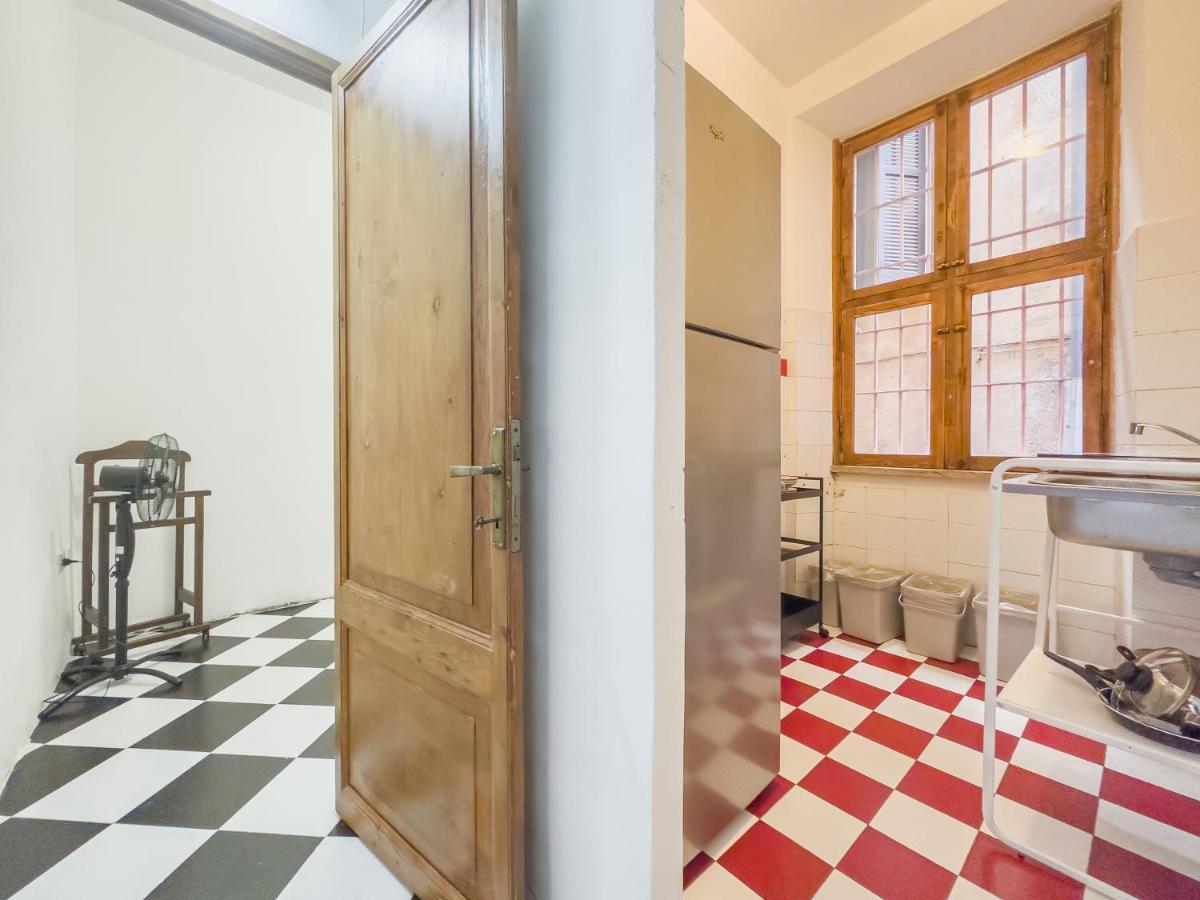 Domus Sant'Elena 2 Apartment Rome Exterior photo