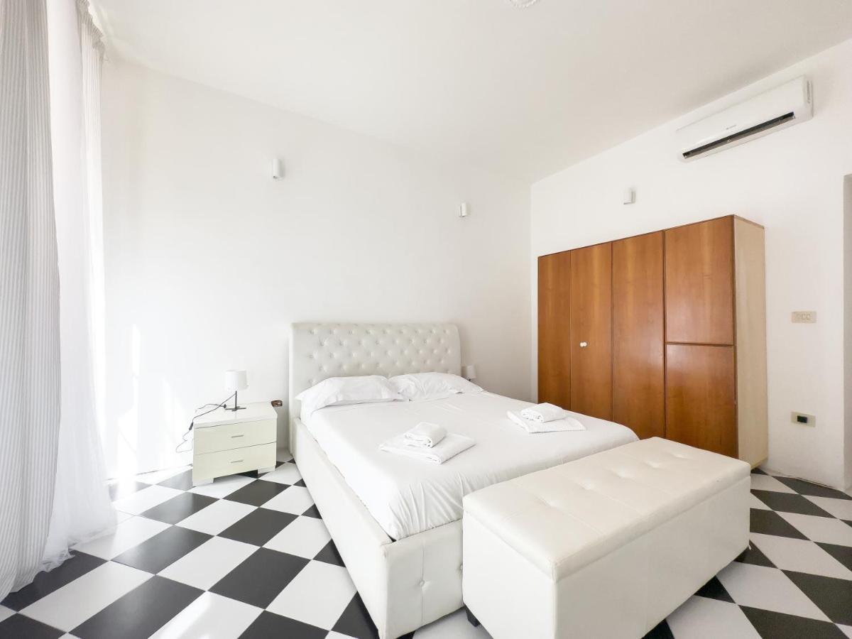 Domus Sant'Elena 2 Apartment Rome Exterior photo
